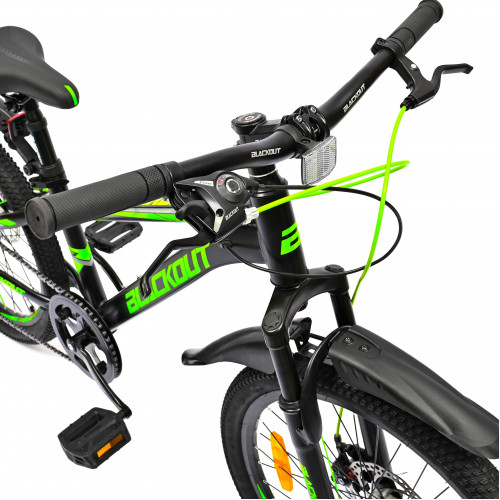Горный велосипед 22" BLACKOUT,  скоростной, дисковые  тормоза, 22", SHIMANO, 2023, чёрно-зелёный 