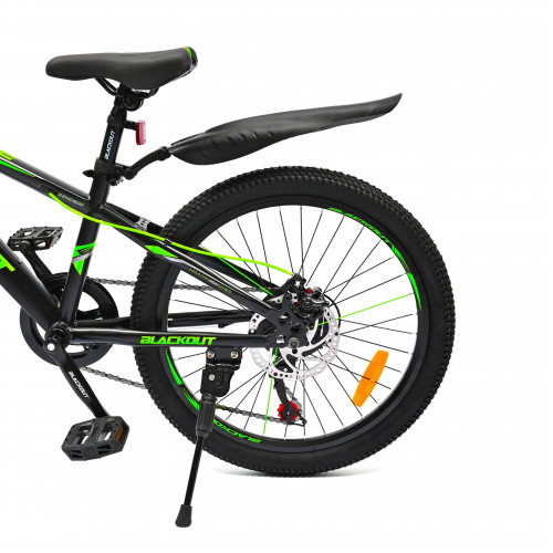 Горный велосипед 22" BLACKOUT,  скоростной, дисковые  тормоза, 22", SHIMANO, 2023, чёрно-зелёный 